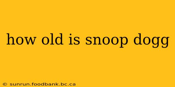 how old is snoop dogg